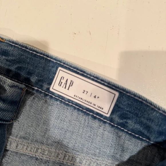 GAP High Rise Women’s Jeans - Light Blue - Picture 3 of 3
